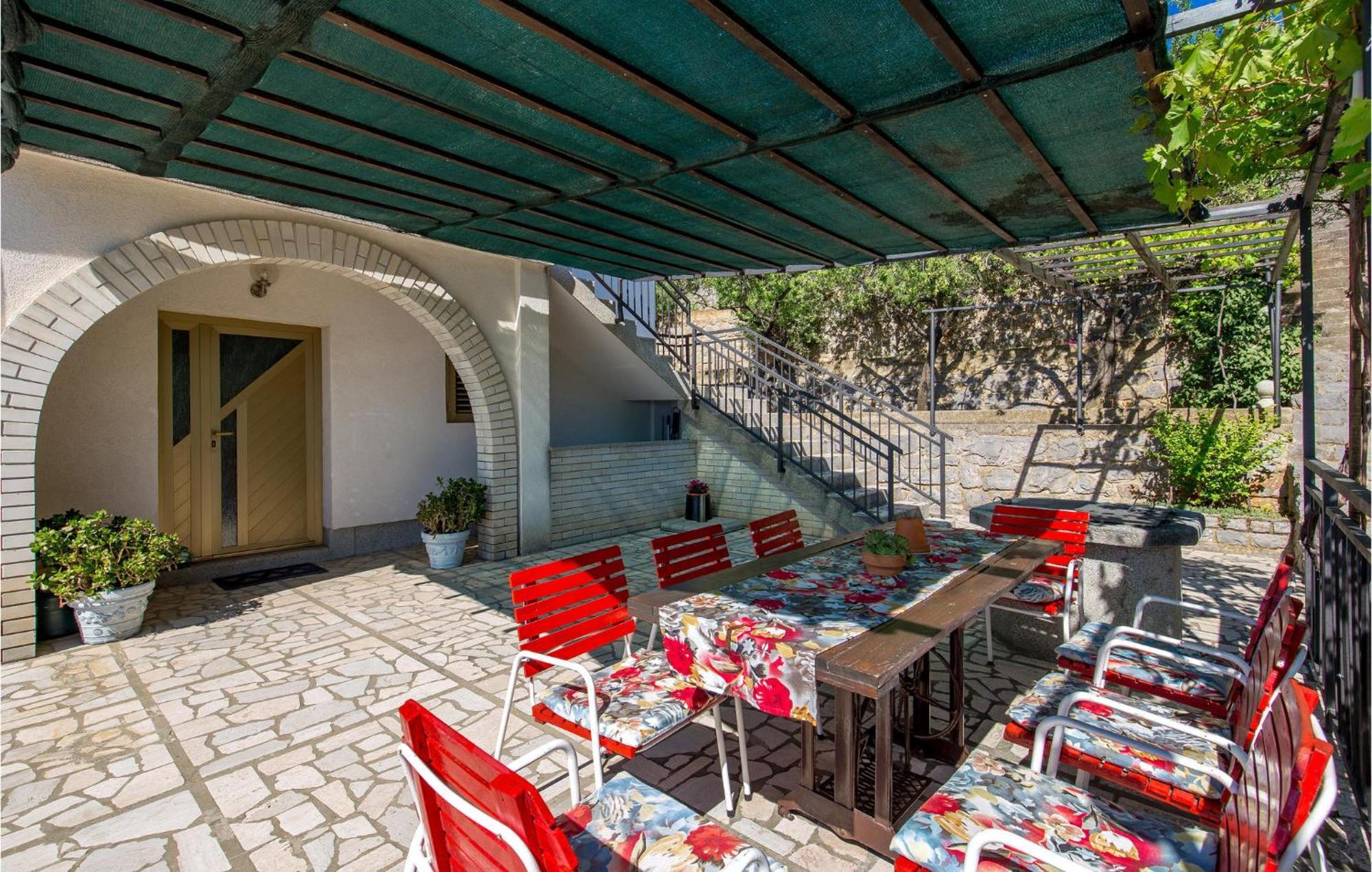 4 Bedroom Awesome Apartment In سفيتي يوراي المظهر الخارجي الصورة
